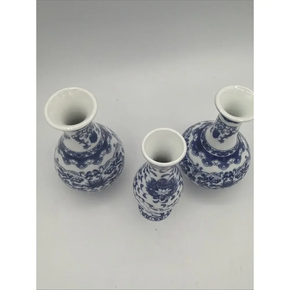 Blue and White Chinoiserie Vases 3pc Set, Mini Decorative Bud Vase Antique Style